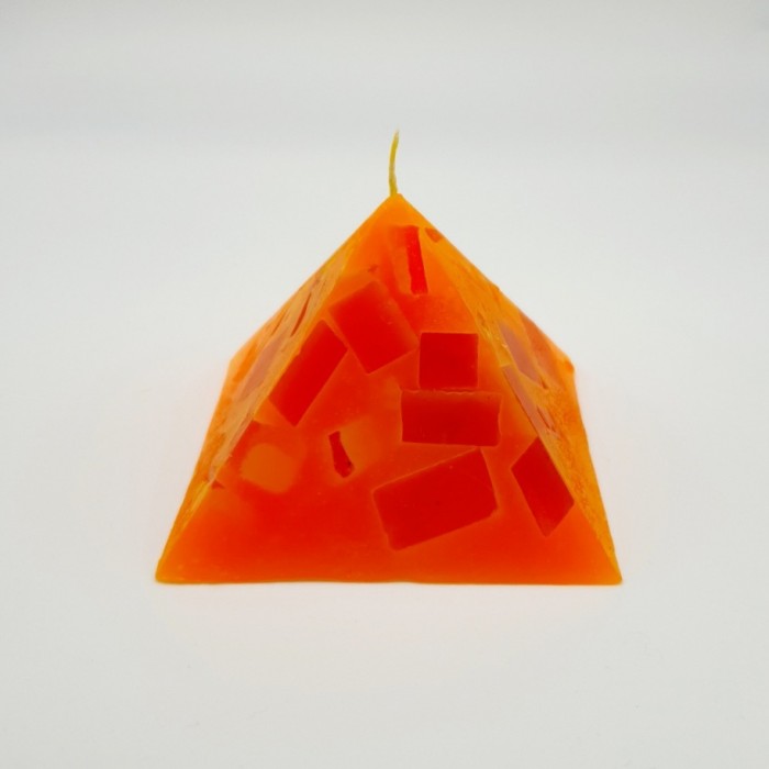 Espelmes - Piràmide de 140g